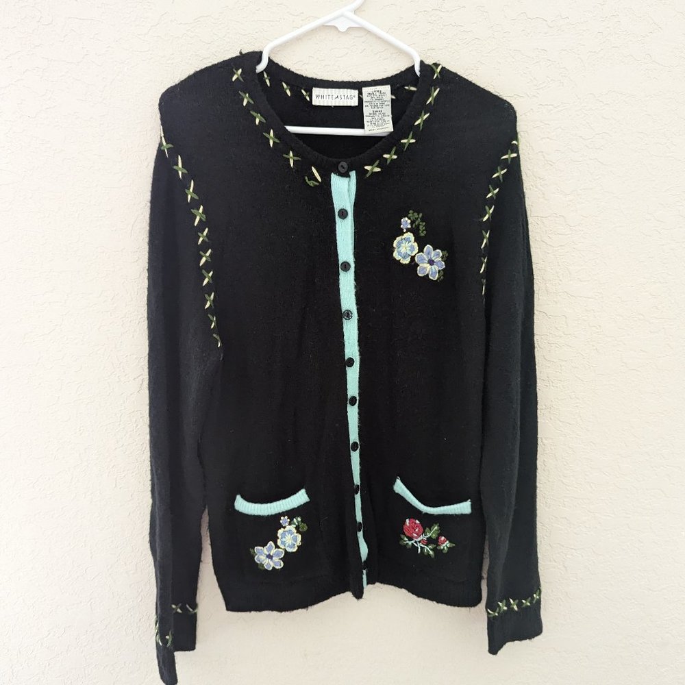 Vintage White Stag Knit Cardigan Floral Embroidered Size S